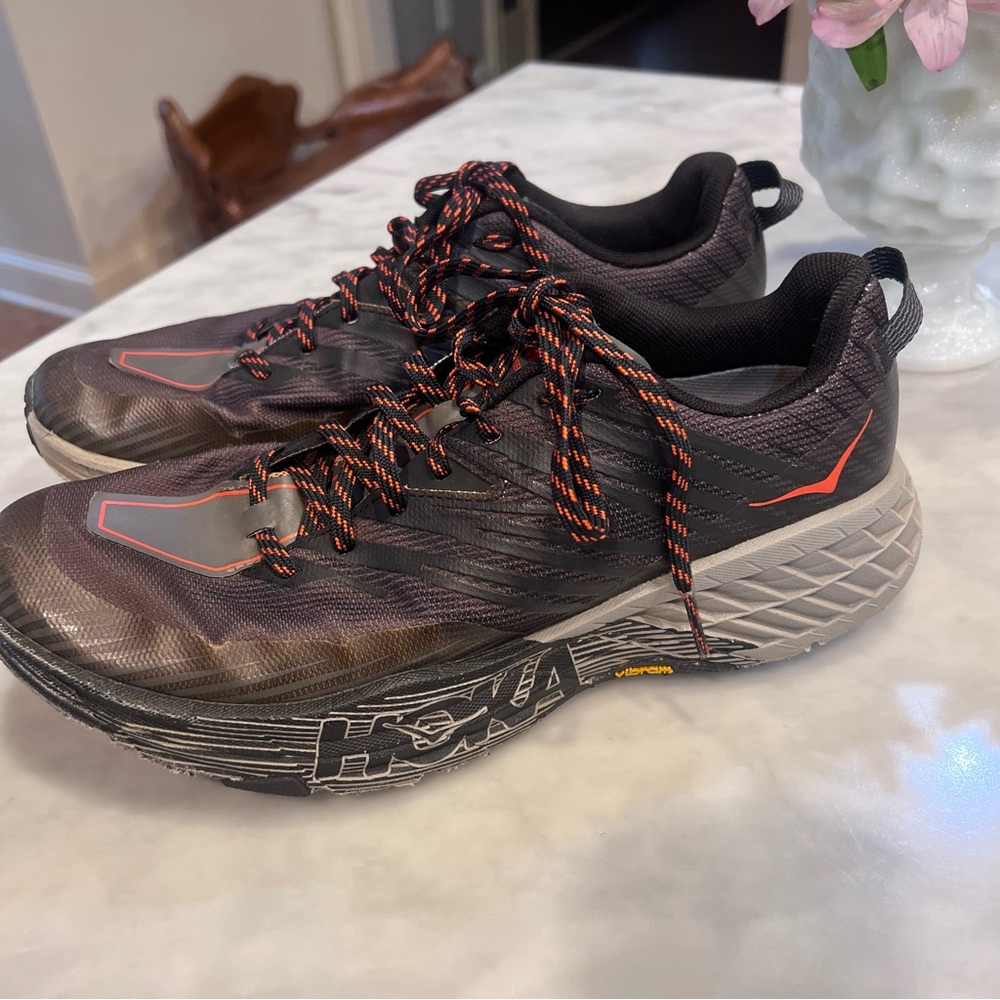 Hoka Men's Speedgoat 4